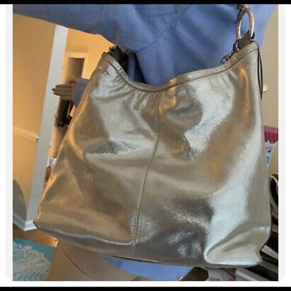 Coach Metallic handbag Mint condition New w/o tags - Picture 5 of 9